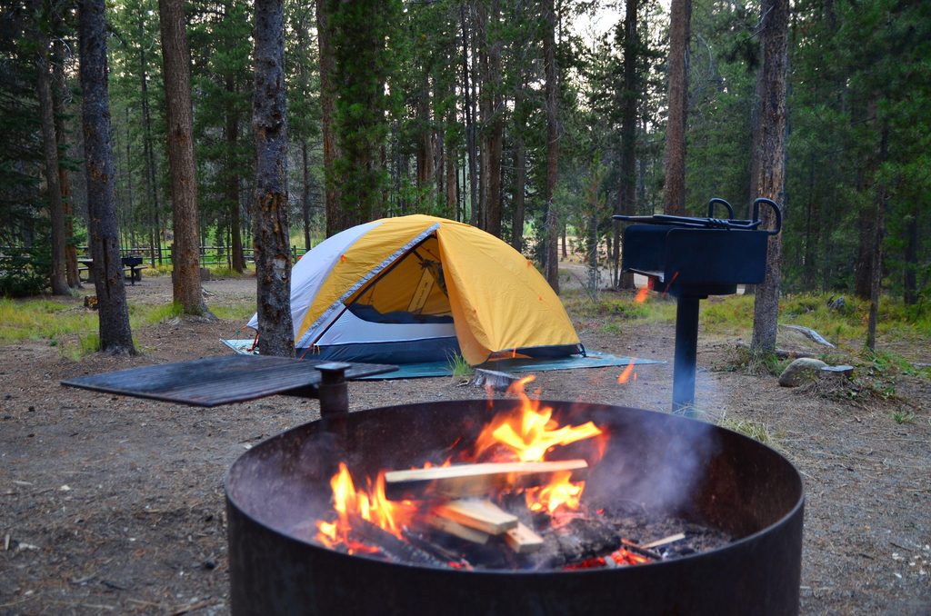 How to Build a Safe Campfire: A Beginner’s Guide